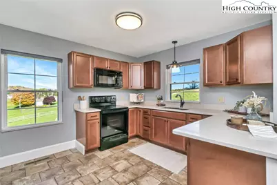 612 Wildcat Road, Deep Gap, NC 28618 - Photo 15