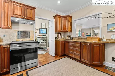 220 Village Drive #301, Blowing Rock, NC 28605 - Photo 7