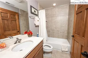 342 Ridgeline Dr, Sugar Mountain, NC 28604 - Photo 17