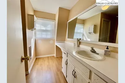 421 Northwest Drive, Jefferson, NC 28640 - Photo 35