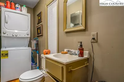 199 Brooker Street, Blowing Rock, NC 28605 - Photo 37