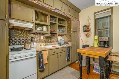 199 Brooker Street, Blowing Rock, NC 28605 - Photo 35