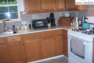 122 Trout Pond Ln, Banner Elk, NC 28604 - Photo 13