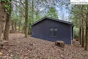 255 River Hollow Rd, Newland, NC 28657 - Photo 23