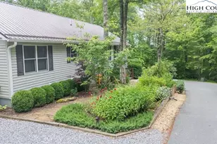 120 Ridge Rd, Newland, NC 28657 - Photo 37