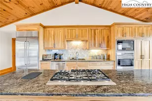 324 Rocky Rdg Ln, Glade Valley, NC 28627 - Photo 21