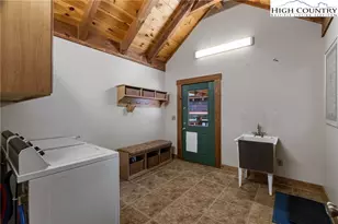 5626 Rocky Falls Ln, Lenoir, NC 28645 - Photo 21