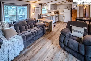 135 Mountain Ivy Ln, Boone, NC 28607 - Photo 11