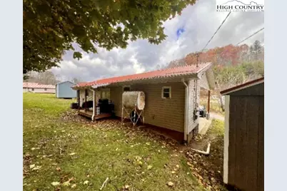 34 Leon Holder Lane, Elk Park, NC 28622 - Photo 11