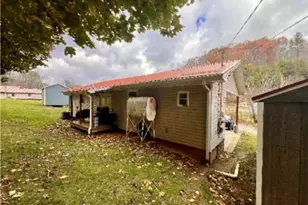 34 Leon Holder Ln, Elk Park, NC 28622 - Photo 11