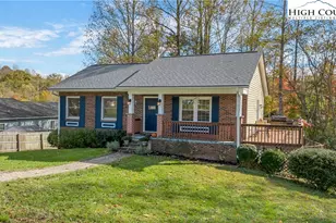 823 NW Queens St, Lenoir, NC 28645 - Photo 3