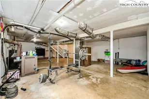 823 NW Queens St, Lenoir, NC 28645 - Photo 29