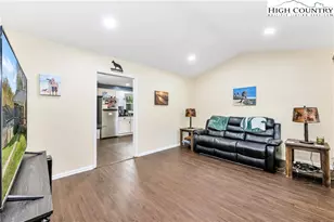 823 NW Queens St, Lenoir, NC 28645 - Photo 15