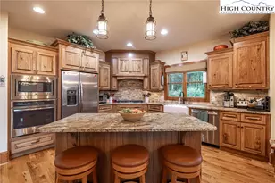 5378 Oak Crest Ln, Lenoir, NC 28645 - Photo 15