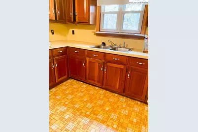 169 Woodside Road, Galax, VA 24333 - Photo 9