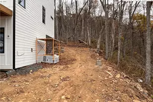 2120 Elk Creek Mountain Pkwy, Todd, NC 28684 - Photo 19