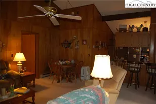 202 Knoll Cir, Newland, NC 28657 - Photo 9