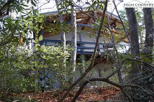 202 Knoll Cir, Newland, NC 28657 - Photo 21