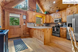 138 Laurelwood Dr, West Jefferson, NC 28694 - Photo 9