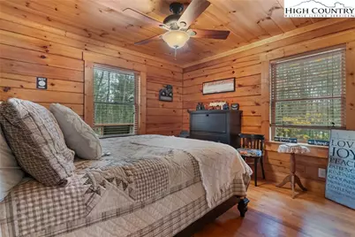 138 Laurelwood Drive, West Jefferson, NC 28694 - Photo 17