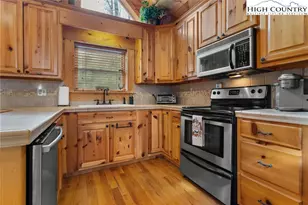 138 Laurelwood Dr, West Jefferson, NC 28694 - Photo 11