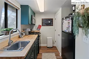 24 Creekside Dr, Banner Elk, NC 28604 - Photo 7