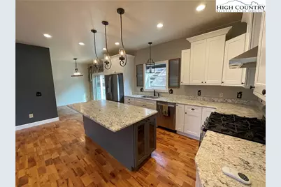 301 Crossmor Drive, Todd, NC 28684 - Photo 9