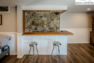 820 Hemlock Dr, Newland, NC 28657 - Photo 25