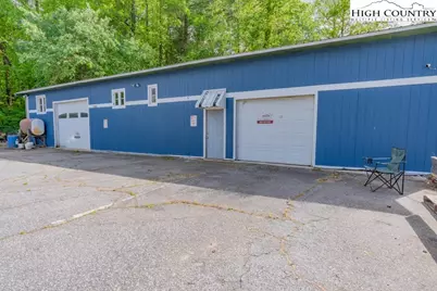 1080 Main Street NW, Lenoir, NC 28645 - Photo 31