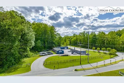 1080 Main Street NW, Lenoir, NC 28645 - Photo 1