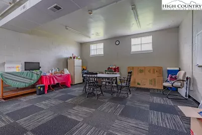 1080 Main Street NW, Lenoir, NC 28645 - Photo 21