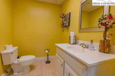 1080 Main Street NW, Lenoir, NC 28645 - Photo 29