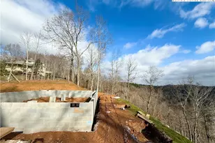 310 Autumn Run Rd, West Jefferson, NC 28694 - Photo 33