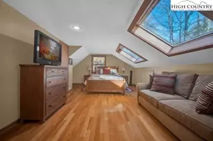 3974 Beech Mountain Rd, Elk Park, NC 28622 - Photo 23