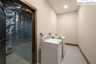 414 Elk Horn Rd, Ferguson, NC 28624 - Photo 15