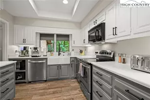 870 Clubhouse Dr, Banner Elk, NC 28604 - Photo 9