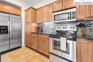 375 Pleasant Vw, Sugar Mountain, NC 28604 - Photo 13