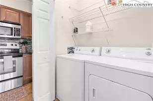 375 Pleasant Vw, Sugar Mountain, NC 28604 - Photo 25