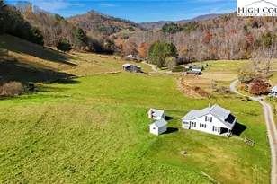 226 Loves Knob Rd, Sugar Grove, NC 28679 - Photo 11