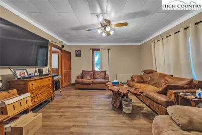 984 Cloverdale Lane, Independence, VA 24348 - Photo 11