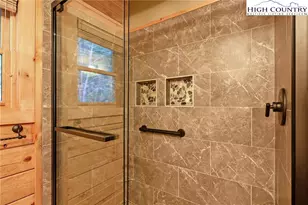 305 Fox Cove Rd, Ferguson, NC 28624 - Photo 27