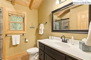 305 Fox Cove Rd, Ferguson, NC 28624 - Photo 21