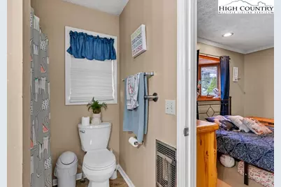 36 Larkspur Road, Newland, NC 28657 - Photo 15