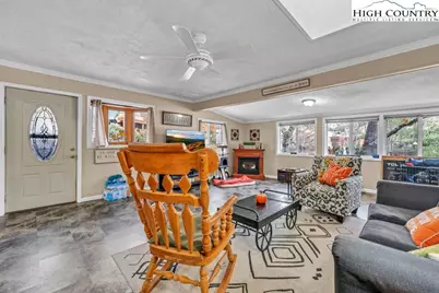 36 Larkspur Road, Newland, NC 28657 - Photo 5