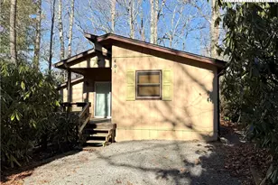 401 Windridge Rd, Newland, NC 28657 - Photo 1