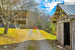 575 New River Cemetery Rd, Grassy Creek, NC 28631 - Photo 47