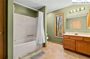 101 Doe Ln, Beech Mountain, NC 28604 - Photo 23