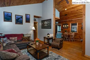 2417 Russell Norris Rd, Elk Park, NC 28622 - Photo 3