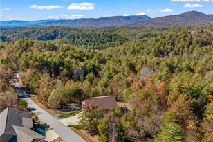 5588 Table View Ln, Lenoir, NC 28645 - Photo 3