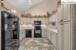 116 Shanty Rdg Ln, Banner Elk, NC 28604 - Photo 11